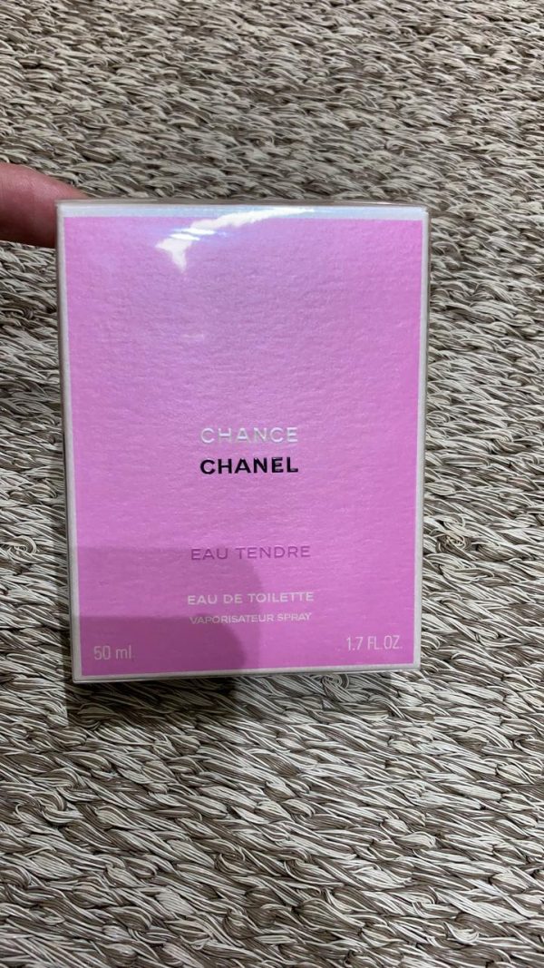 Perfume Chanel EAU Tendre
